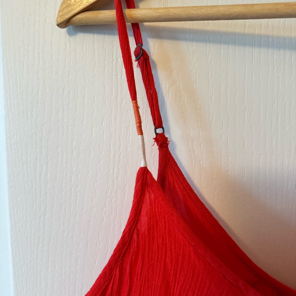 Red Roxy Women's Top - Picture 3 of 6